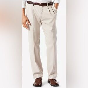 Docker’s Men’s Pleated Classic Fit Khaki Pants 34x30 Cotton Chinos NWT $30